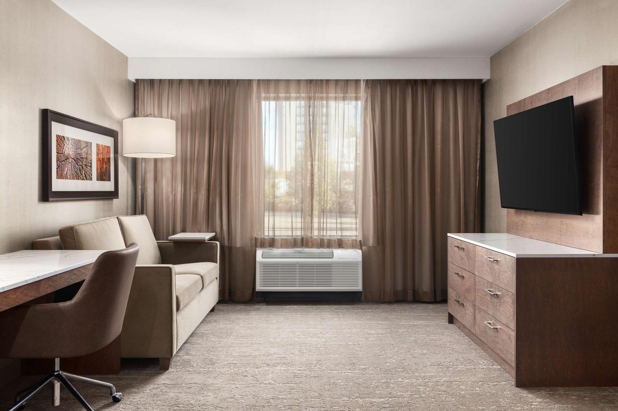 Отель Doubletree By Hilton Китченер Экстерьер фото