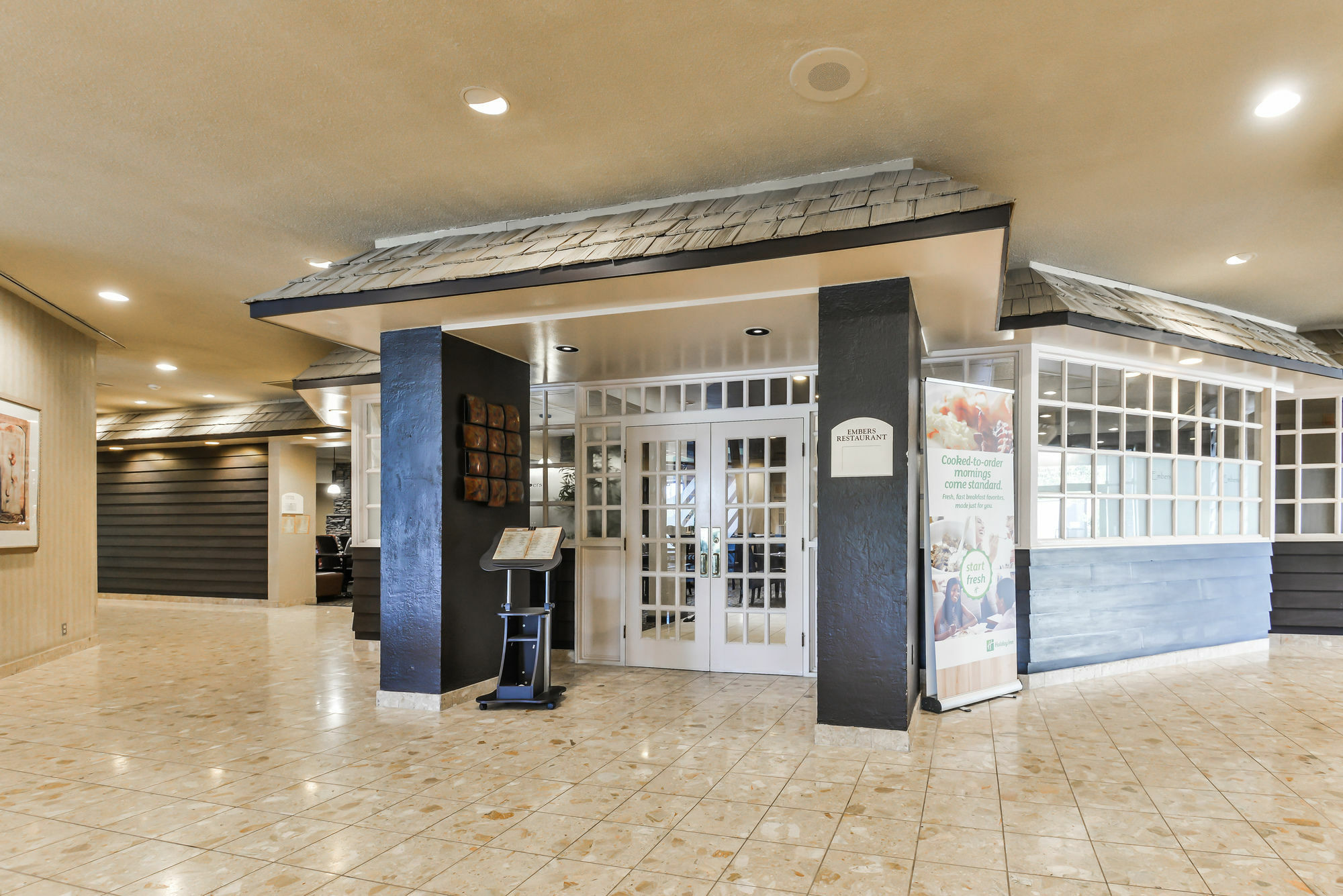 Отель Doubletree By Hilton Китченер Экстерьер фото